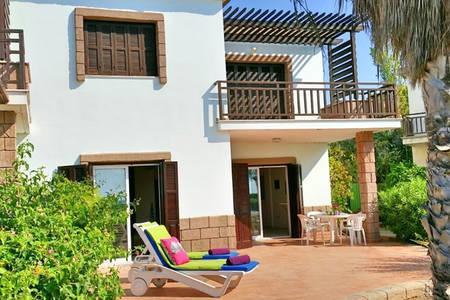 Larnaka Beach House 3 Buitenkant foto